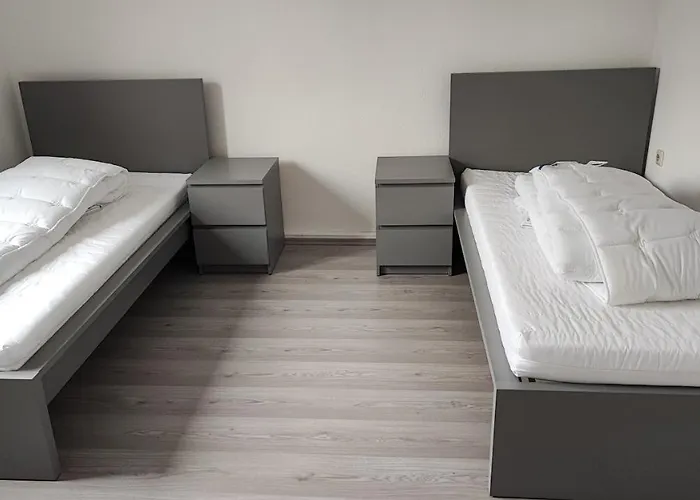 10 Personen Monteurwohnung Bei Wuerzburg Fuenf Schlafzimmer Incl Eigener Parkplatz - Nur Einzelbetten Appartement