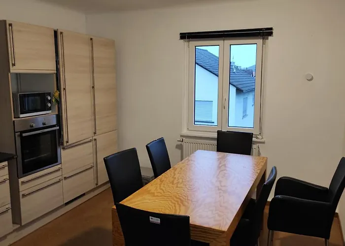 10 Personen Monteurwohnung Bei Wuerzburg Fuenf Schlafzimmer Incl Eigener Parkplatz - Nur Einzelbetten *