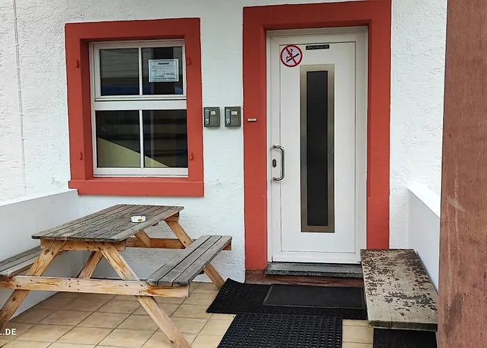 10 Personen Monteurwohnung Bei Wuerzburg Fuenf Schlafzimmer Incl Eigener Parkplatz - Nur Einzelbetten *