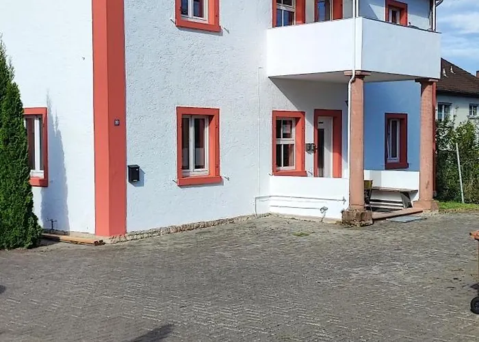 10 Personen Monteurwohnung Bei Wuerzburg Fuenf Schlafzimmer Incl Eigener Parkplatz - Nur Einzelbetten Veitshöchheim