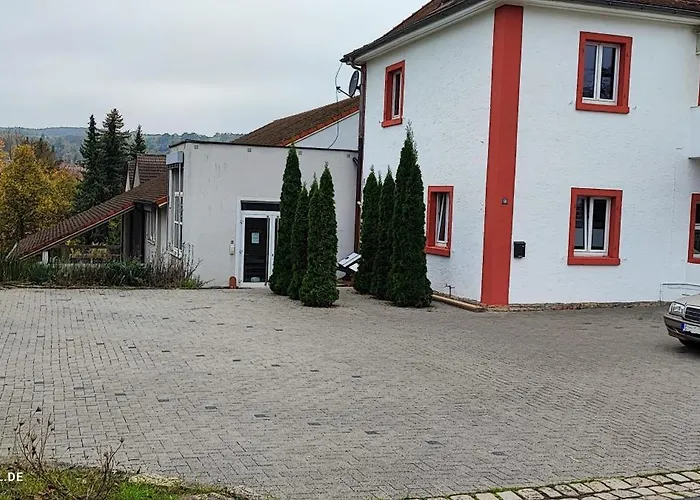 10 Personen Monteurwohnung Bei Wuerzburg Fuenf Schlafzimmer Incl Eigener Parkplatz - Nur Einzelbetten Appartement *