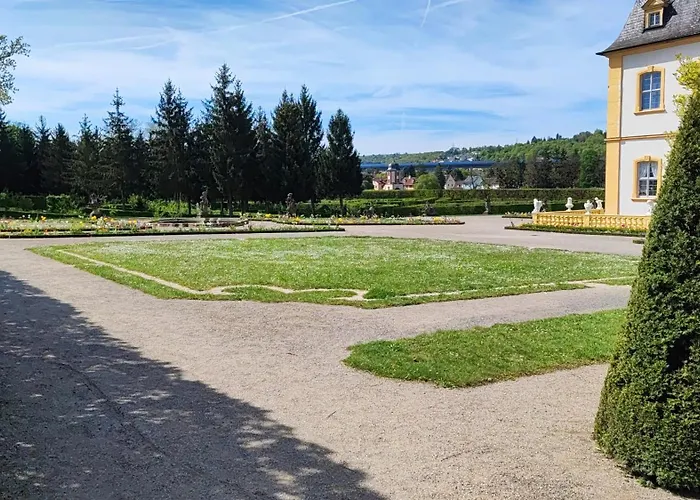 10 Personen Monteurwohnung Bei Wuerzburg Fuenf Schlafzimmer Incl Eigener Parkplatz - Nur Einzelbetten * Veitshöchheim