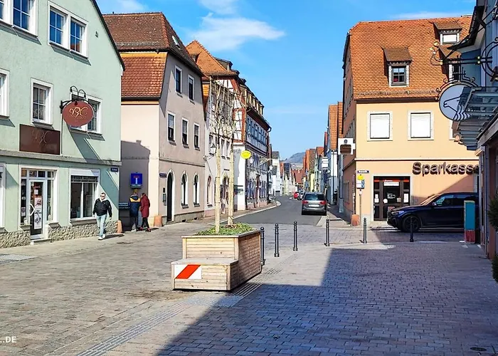10 Personen Monteurwohnung Bei Wuerzburg Fuenf Schlafzimmer Incl Eigener Parkplatz - Nur Einzelbetten Appartement
