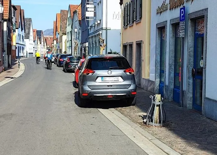 Appartement 10 Personen Monteurwohnung Bei Wuerzburg Fuenf Schlafzimmer Incl Eigener Parkplatz - Nur Einzelbetten Veitshöchheim